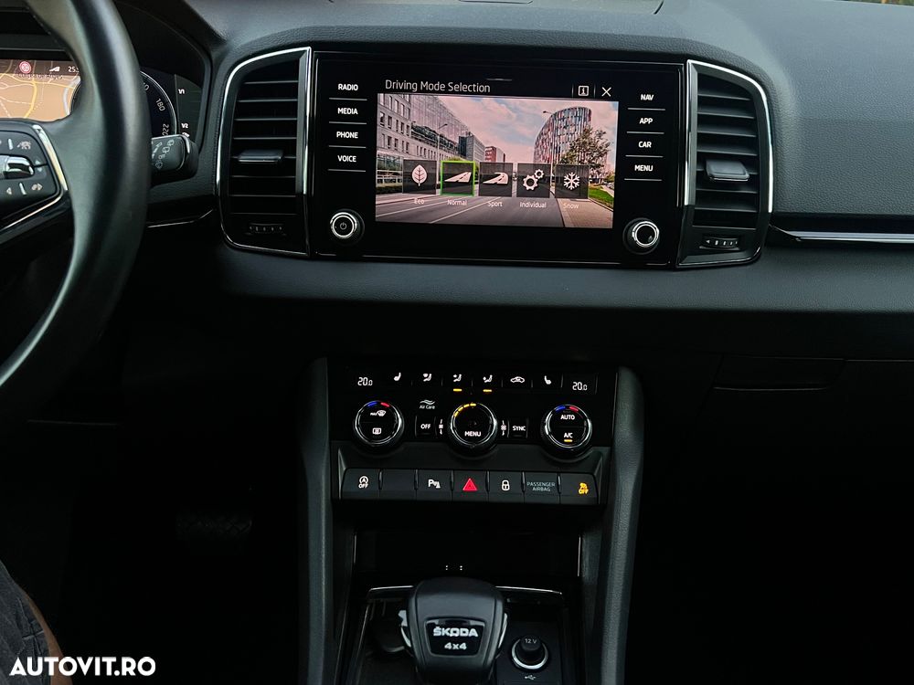 Skoda Karoq 2.0 TDI SCR 4x4 DSG Style - 12