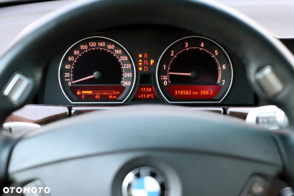 BMW Seria 7 - 17