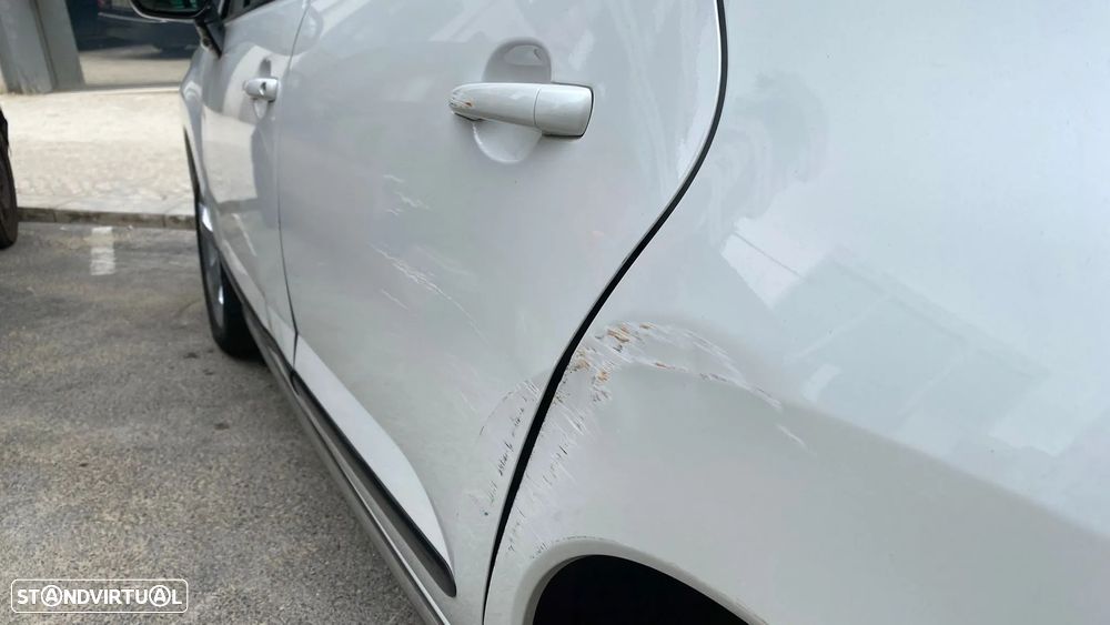 Peugeot 3008 1.6 HDi Executive CMP6 - 34