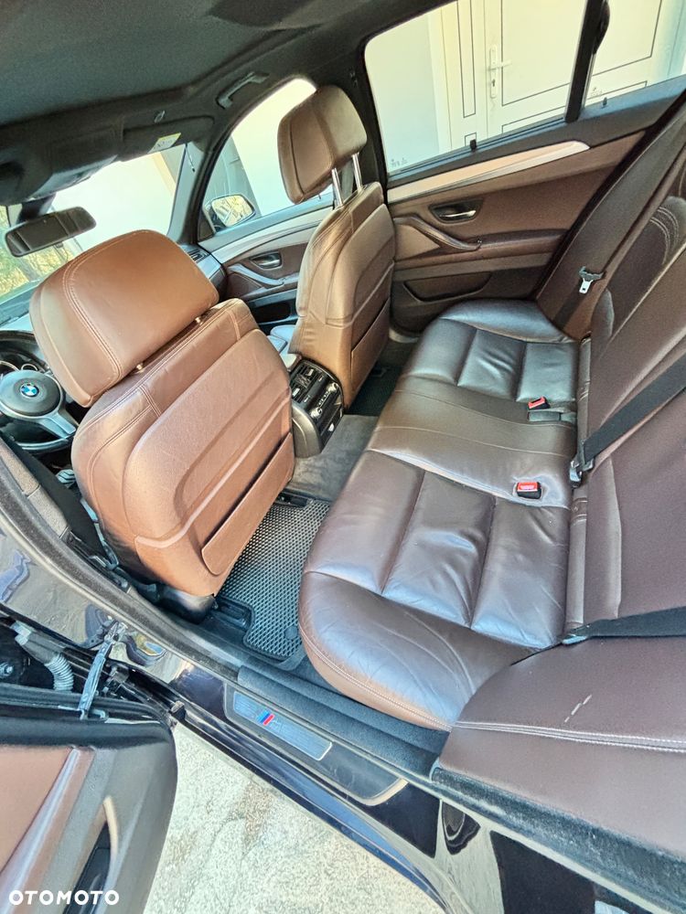 BMW Seria 5 530d xDrive Luxury Line - 18