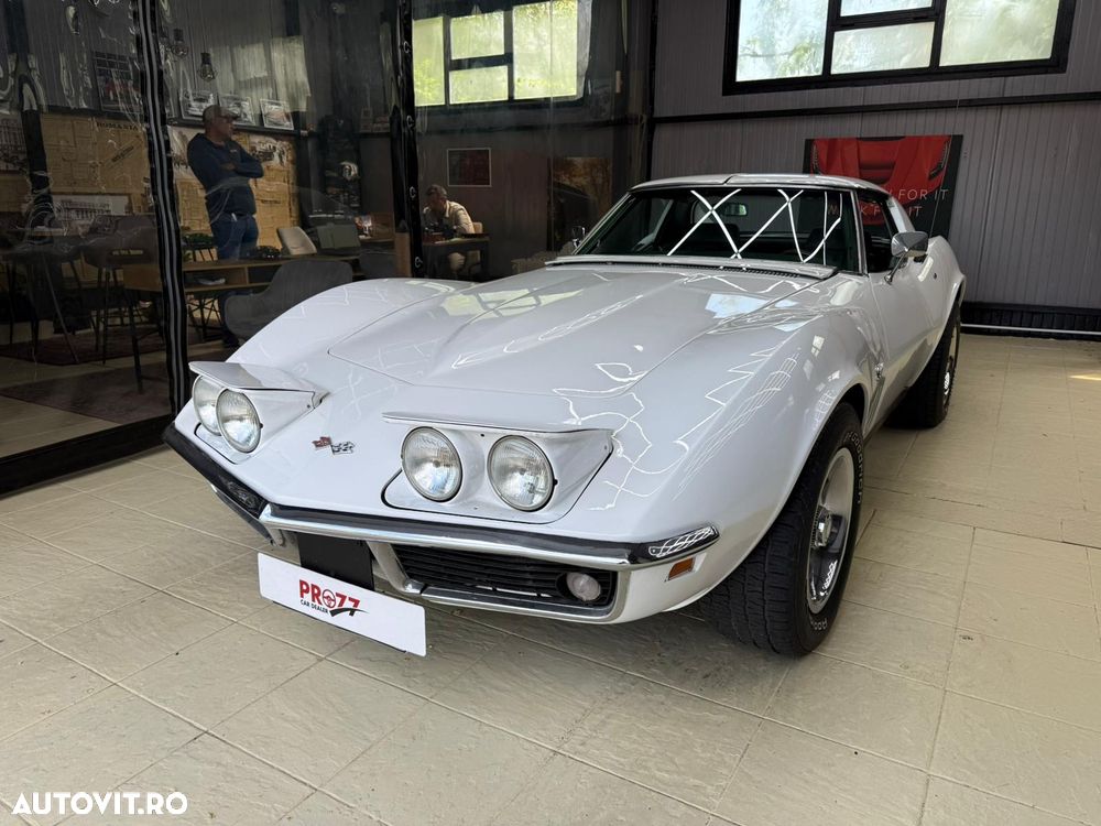 Chevrolet Corvette - 3