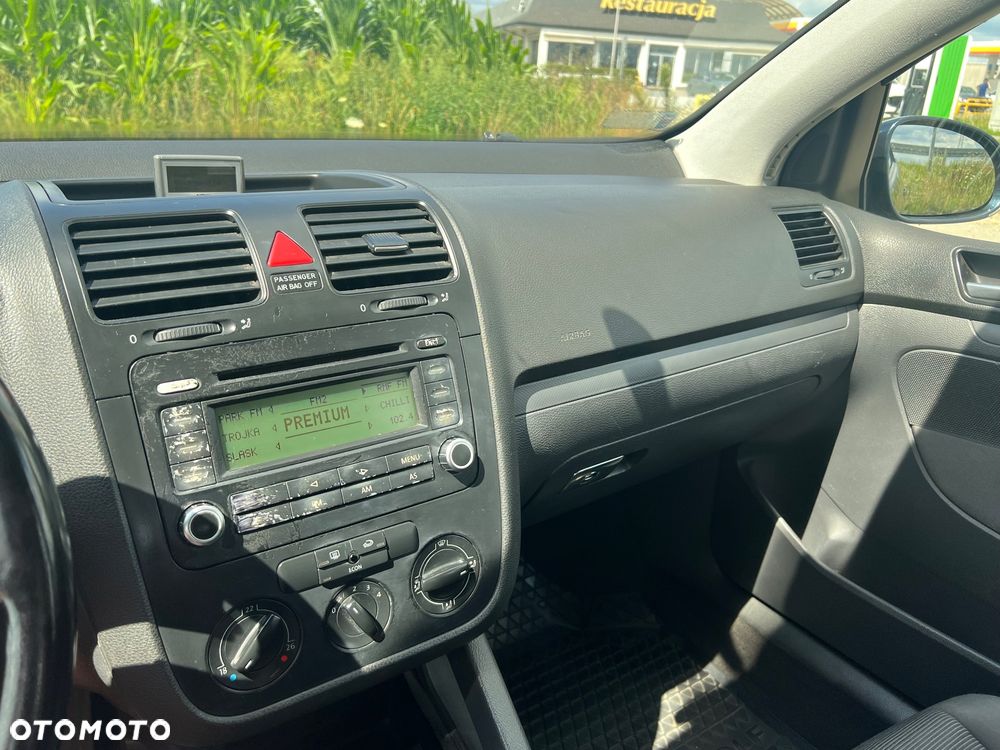 Volkswagen Golf V 1.6 FSI Comfortline - 9