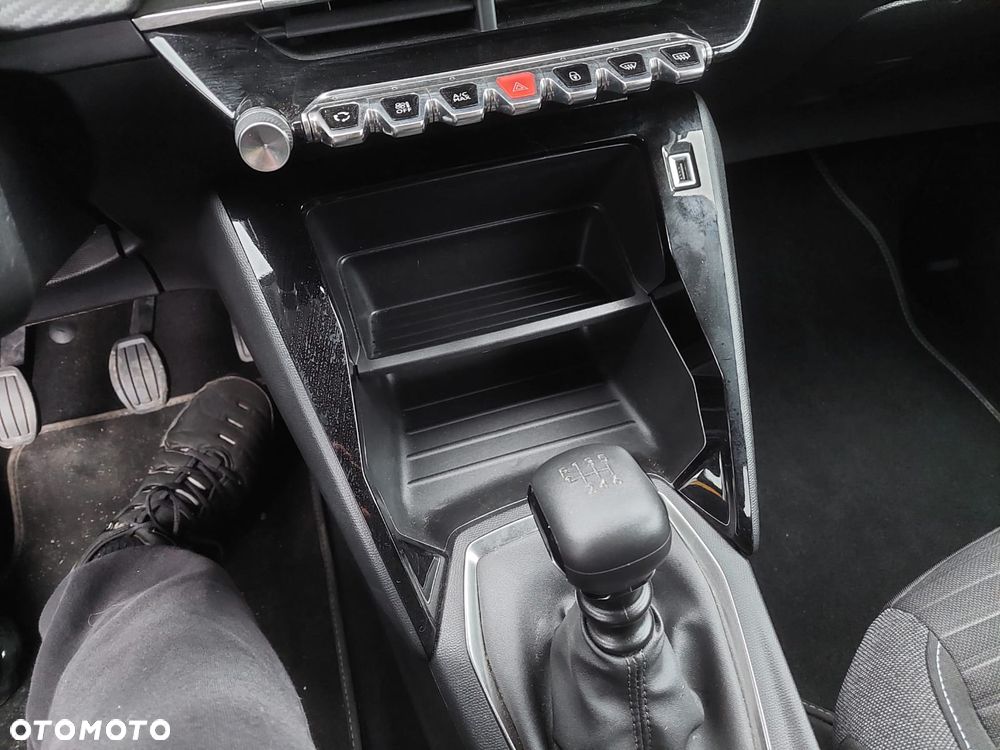 Peugeot 208 1.2 T Style S&S - 19