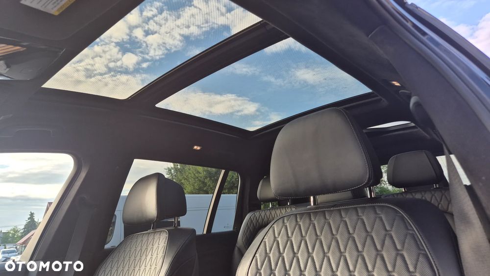 BMW X7 M50i sport - 25