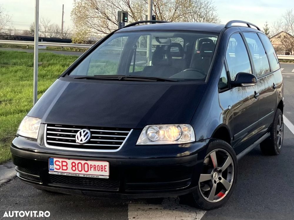 Volkswagen Sharan 1.9 TDI Exclusive Edition - 1