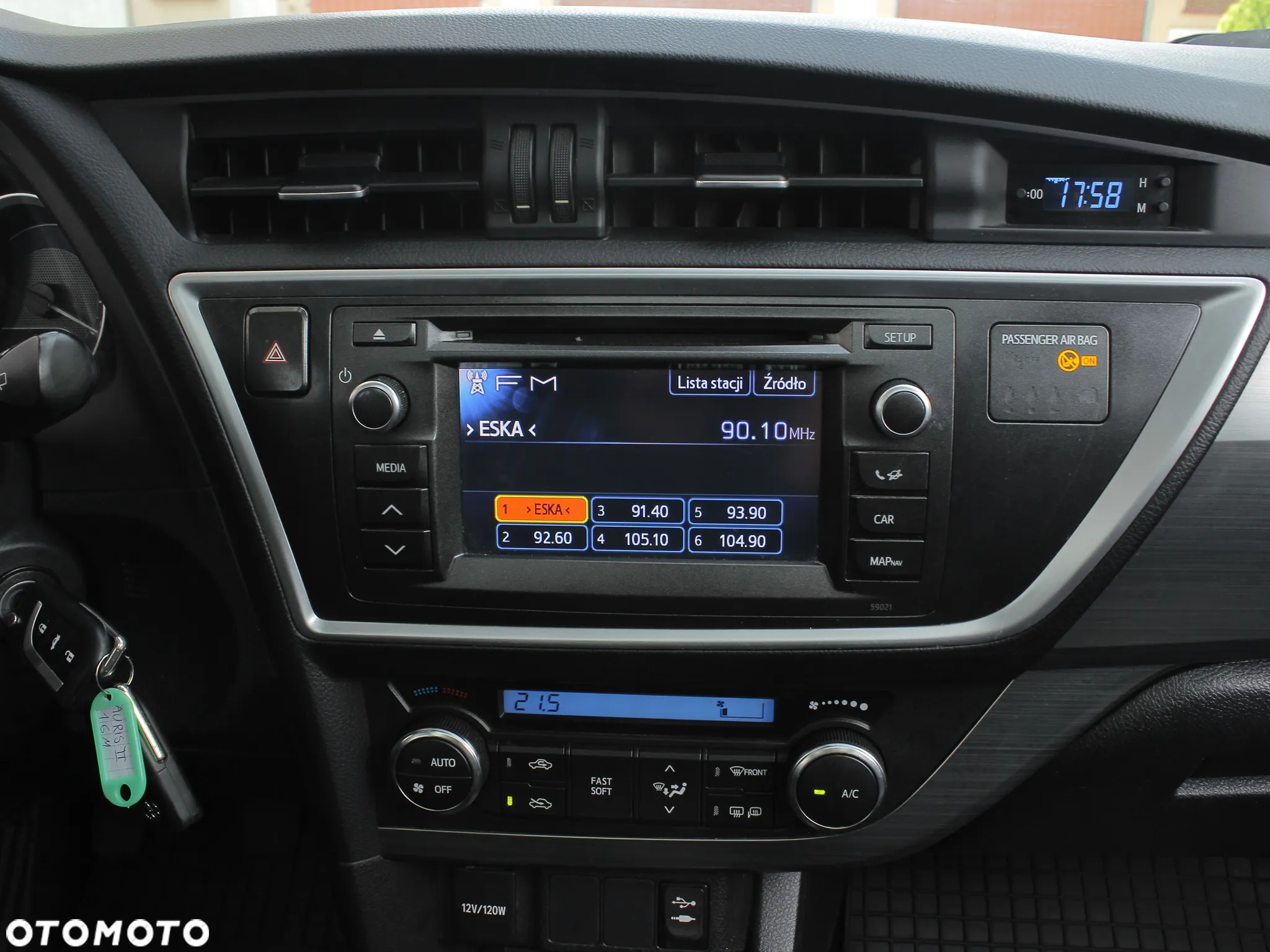 Toyota Auris 1.6 Premium - 21
