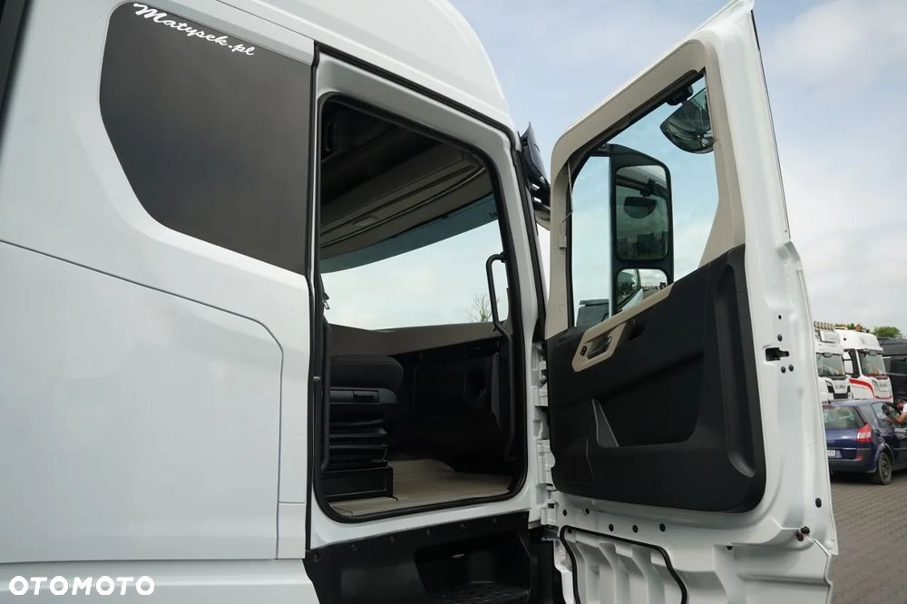 Ford F-MAX 500 / MEGA / LOW DECK / KLIMATYZACJA POSTOJOWA / BOGATE WYPOSAŻENIE / EURO 6 - 31