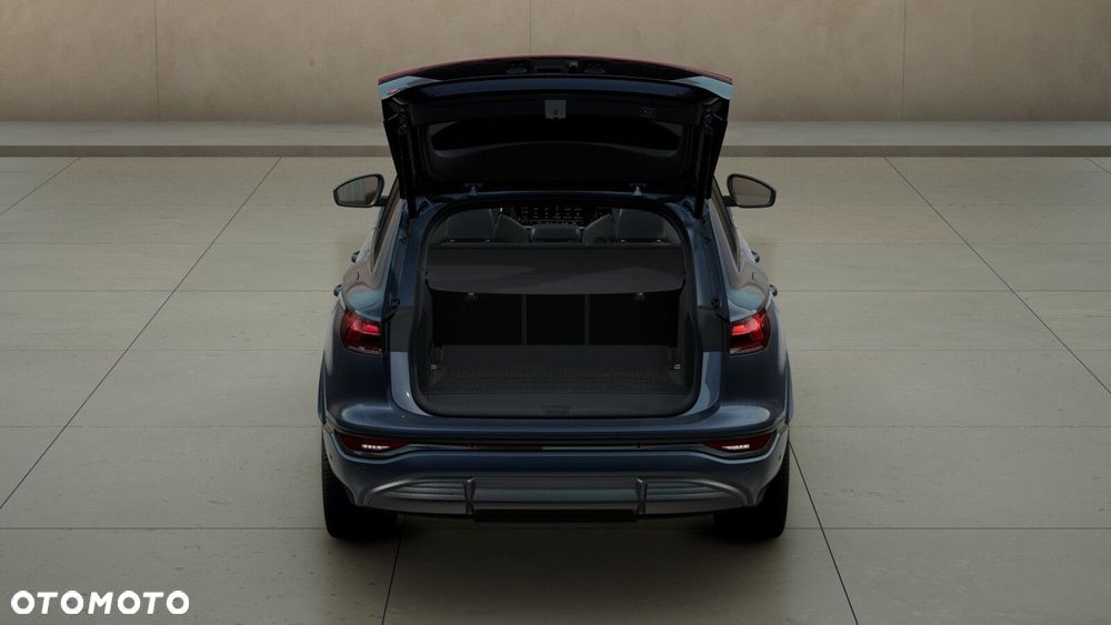 Audi Q6 e-tron - 8