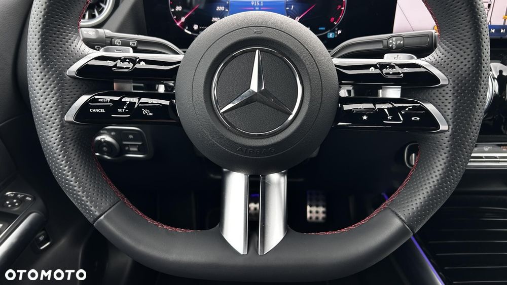 Mercedes-Benz GLA 200 AMG Line - 17