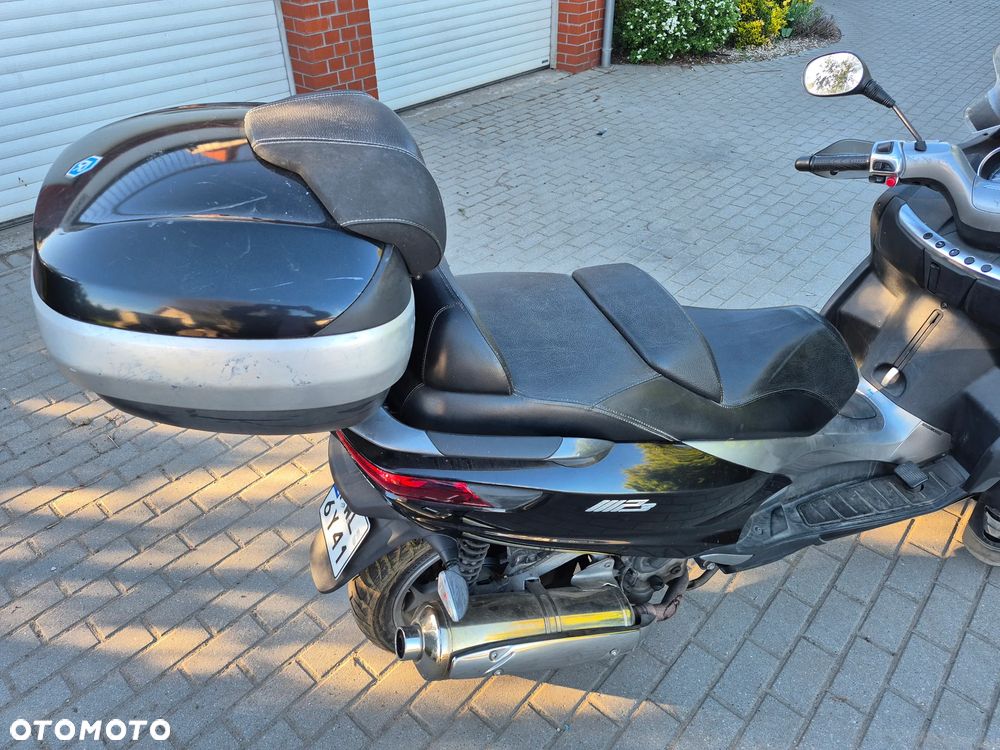 Piaggio MP-3 - 7
