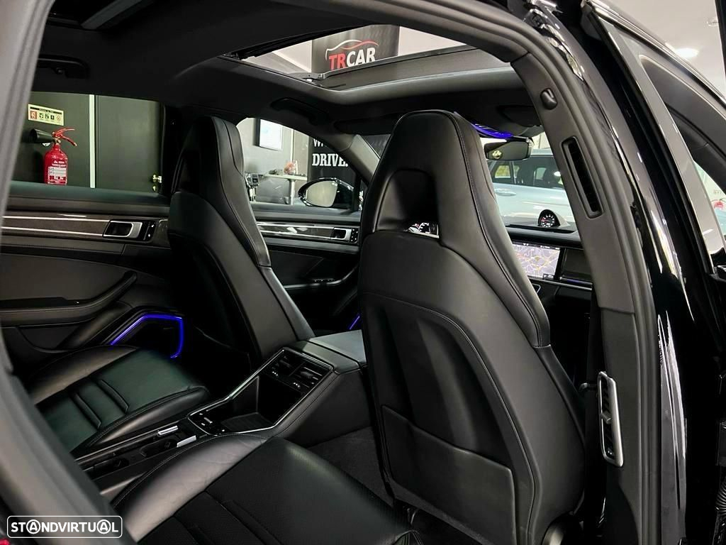 Porsche Panamera 4 S - 17