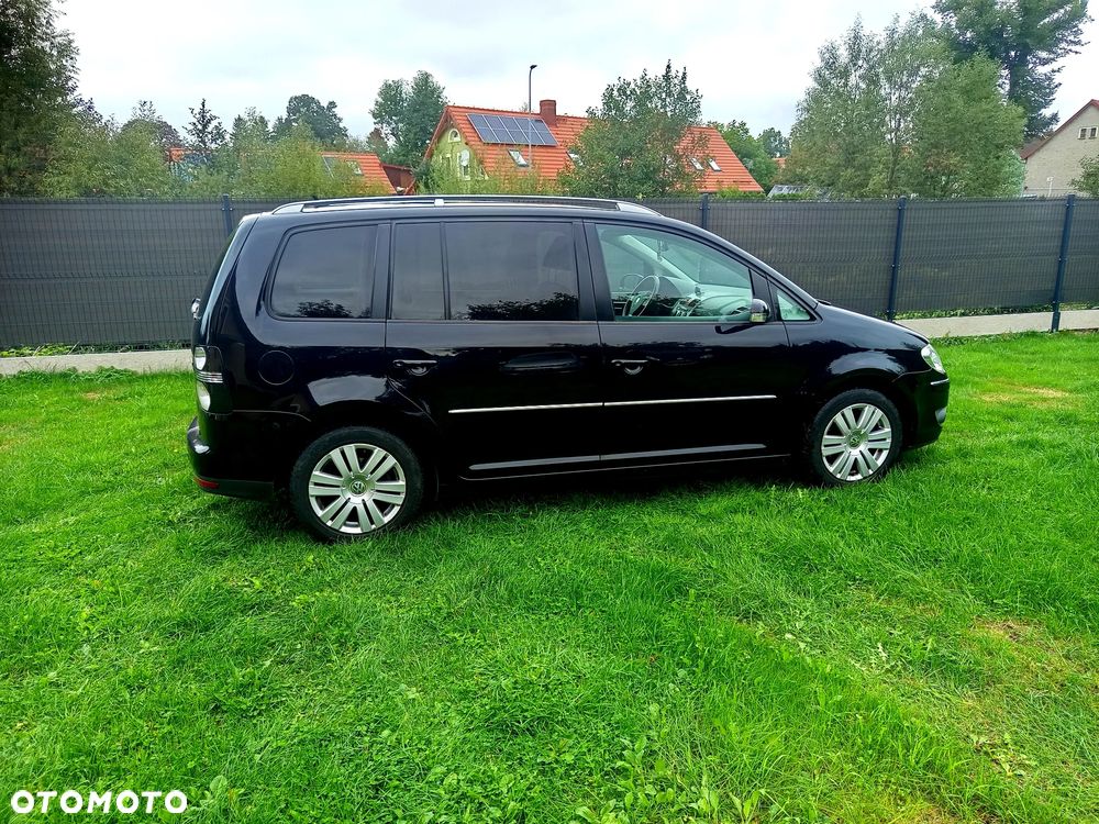 Volkswagen Touran 1.9 TDI DPF Highline - 3