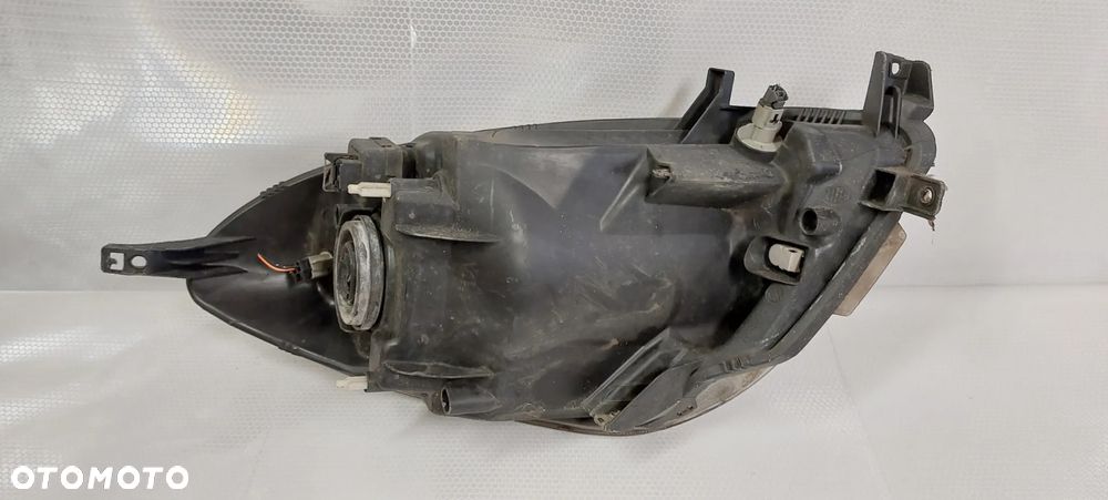 .  LAMPA PRZOD LEWA NISSAN NOTE E11 - 4