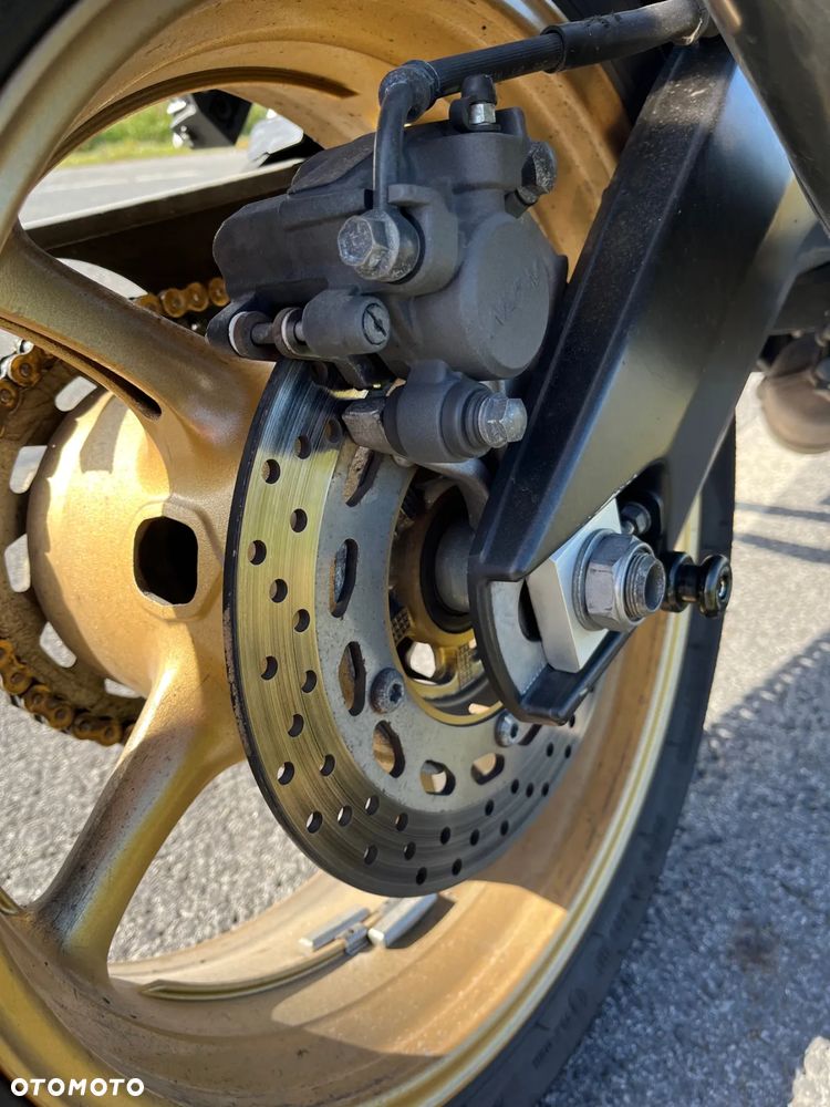 Yamaha FZ8 - 14