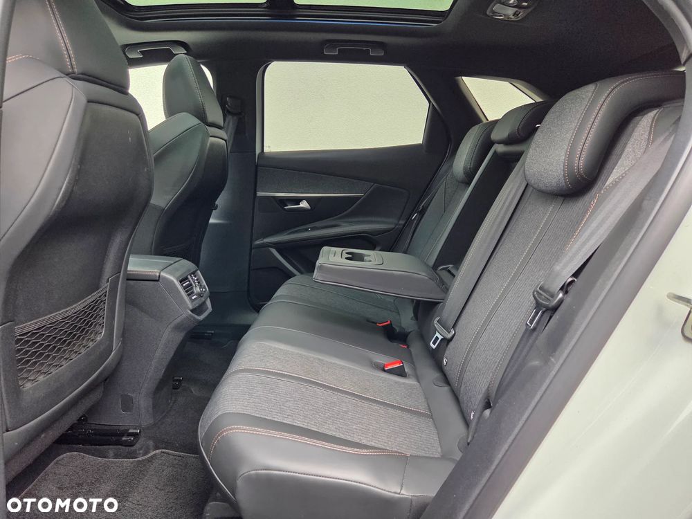 Peugeot 3008 HDi 150 Business-Line - 32