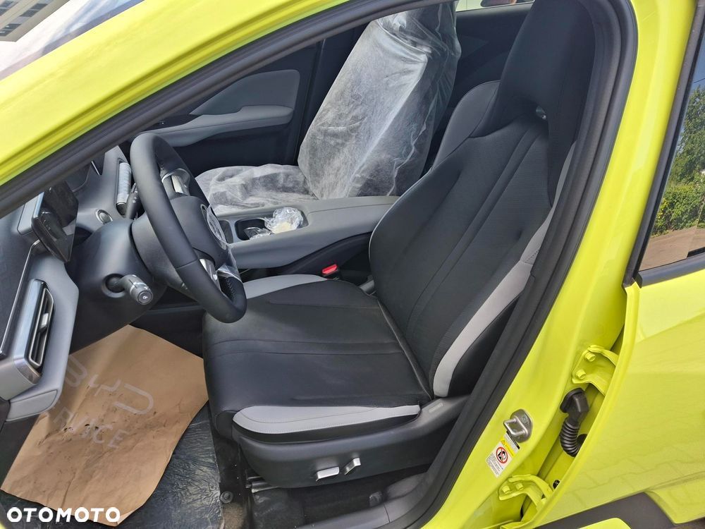 BYD Dolphin Surf 43.2kWh Comfort - 11