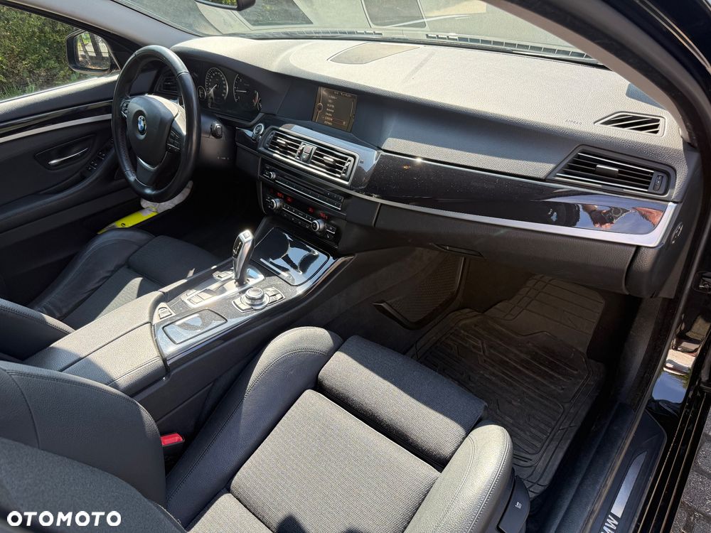 BMW Seria 5 520d - 11