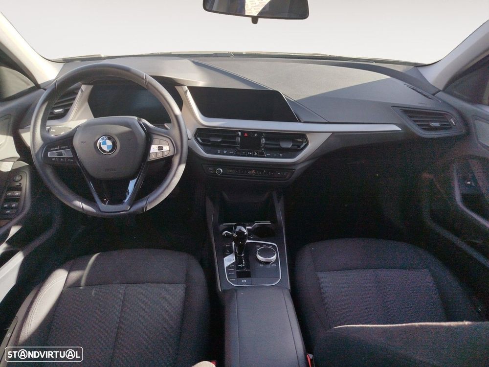 BMW 116 d Pack Desportivo M Auto - 10