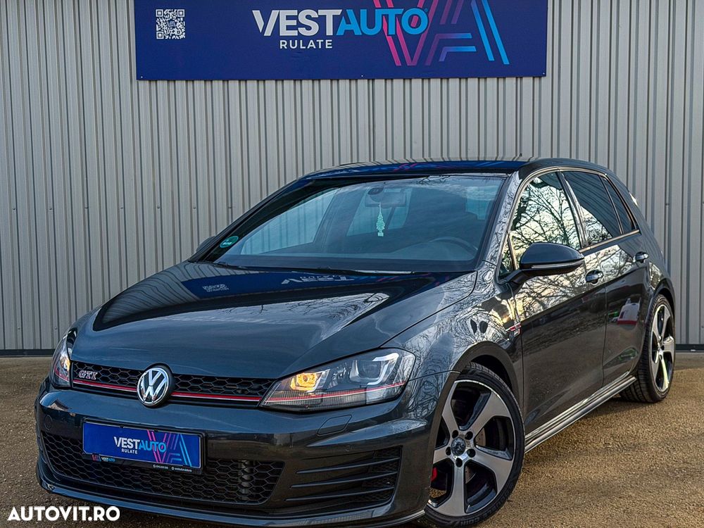 Volkswagen Golf - 13