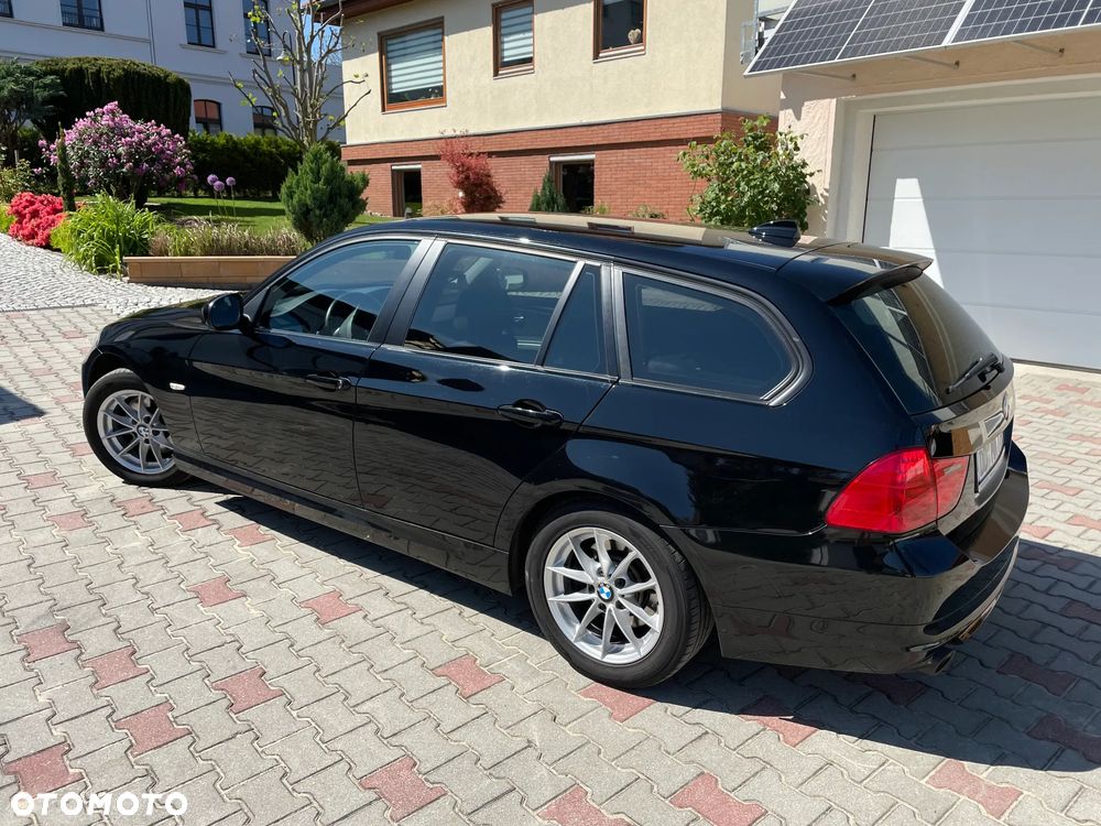 BMW Seria 3 320d xDrive - 6