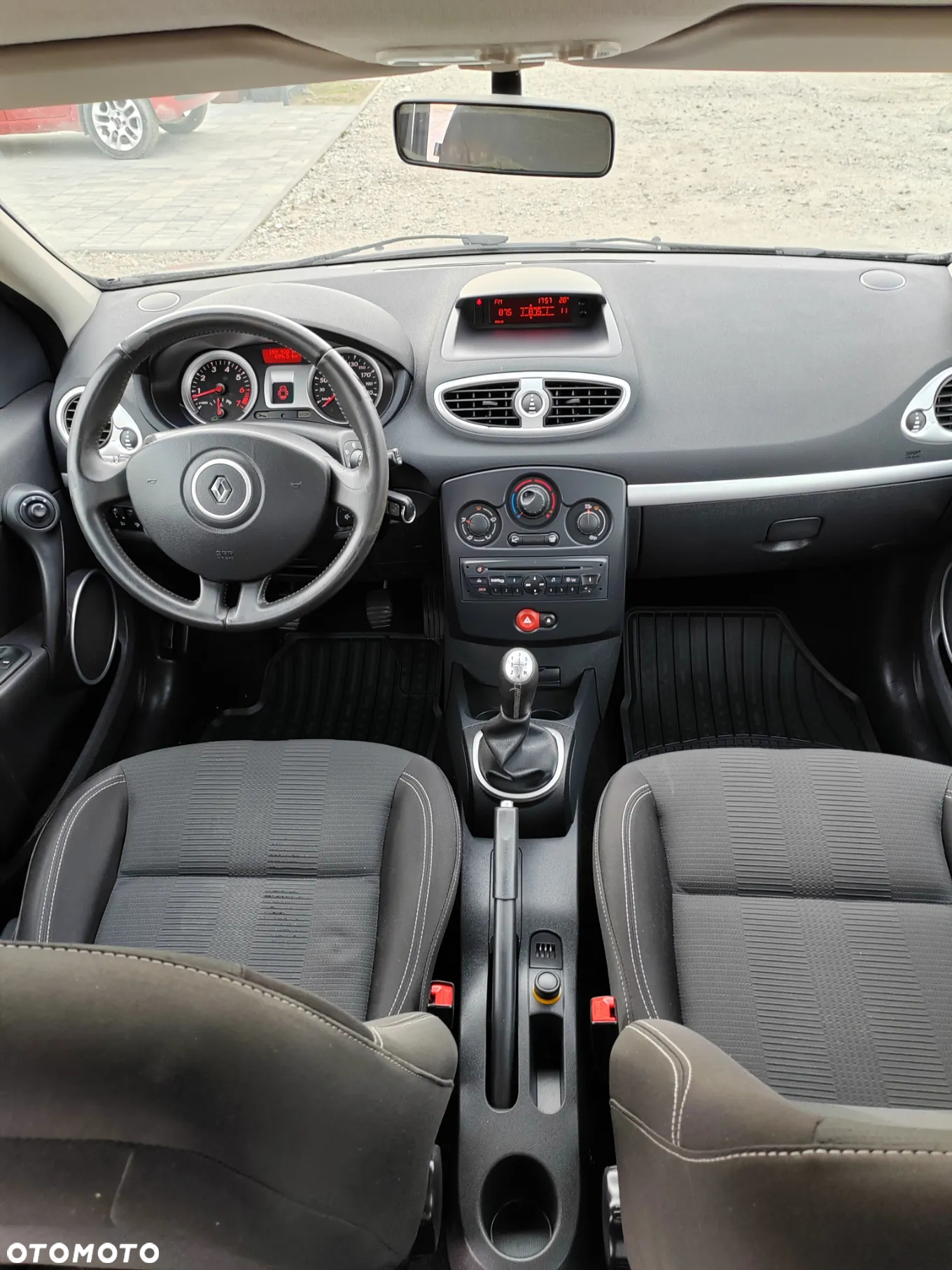 Renault Clio 1.2 16V 75 Expression - 3