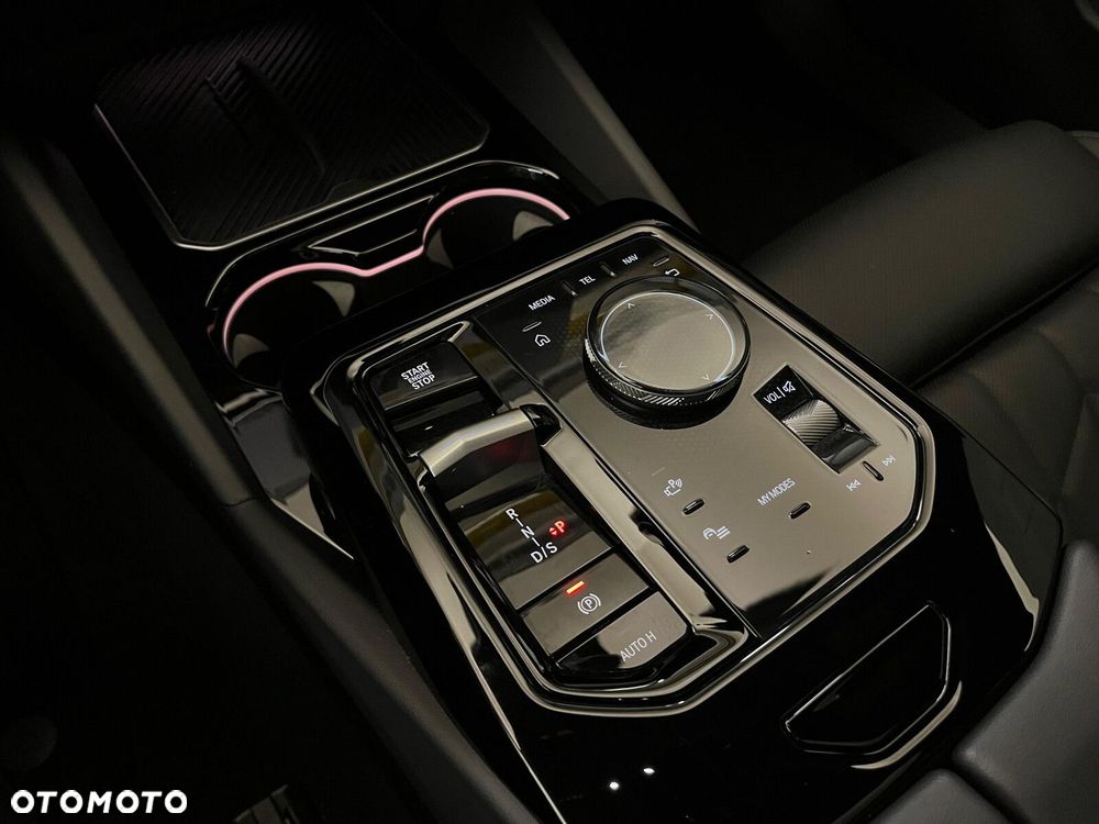 BMW Seria 5 520d xDrive mHEV M Sport - 30