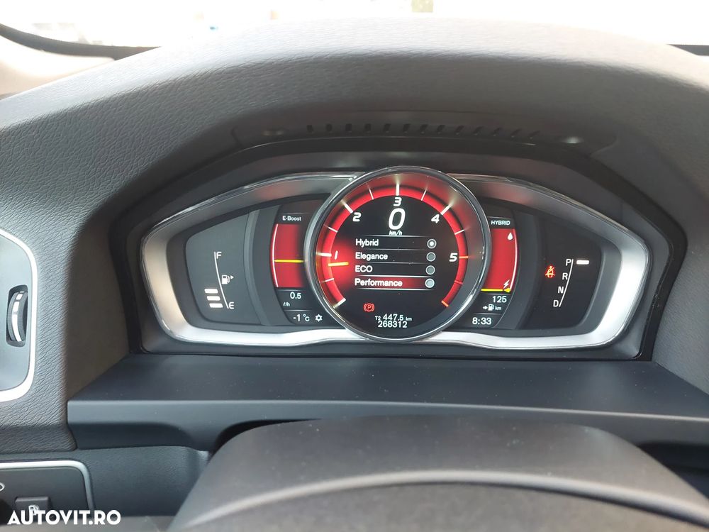 Volvo V60 D6 Plug-In-Hybrid AWD Geartronic Summum - 14