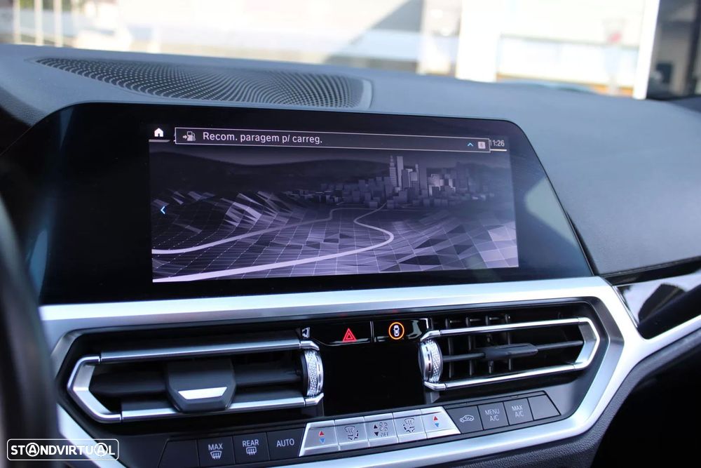 BMW 320 e Aut. Sport Line - 12