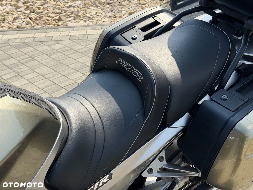 Yamaha FJR - 10