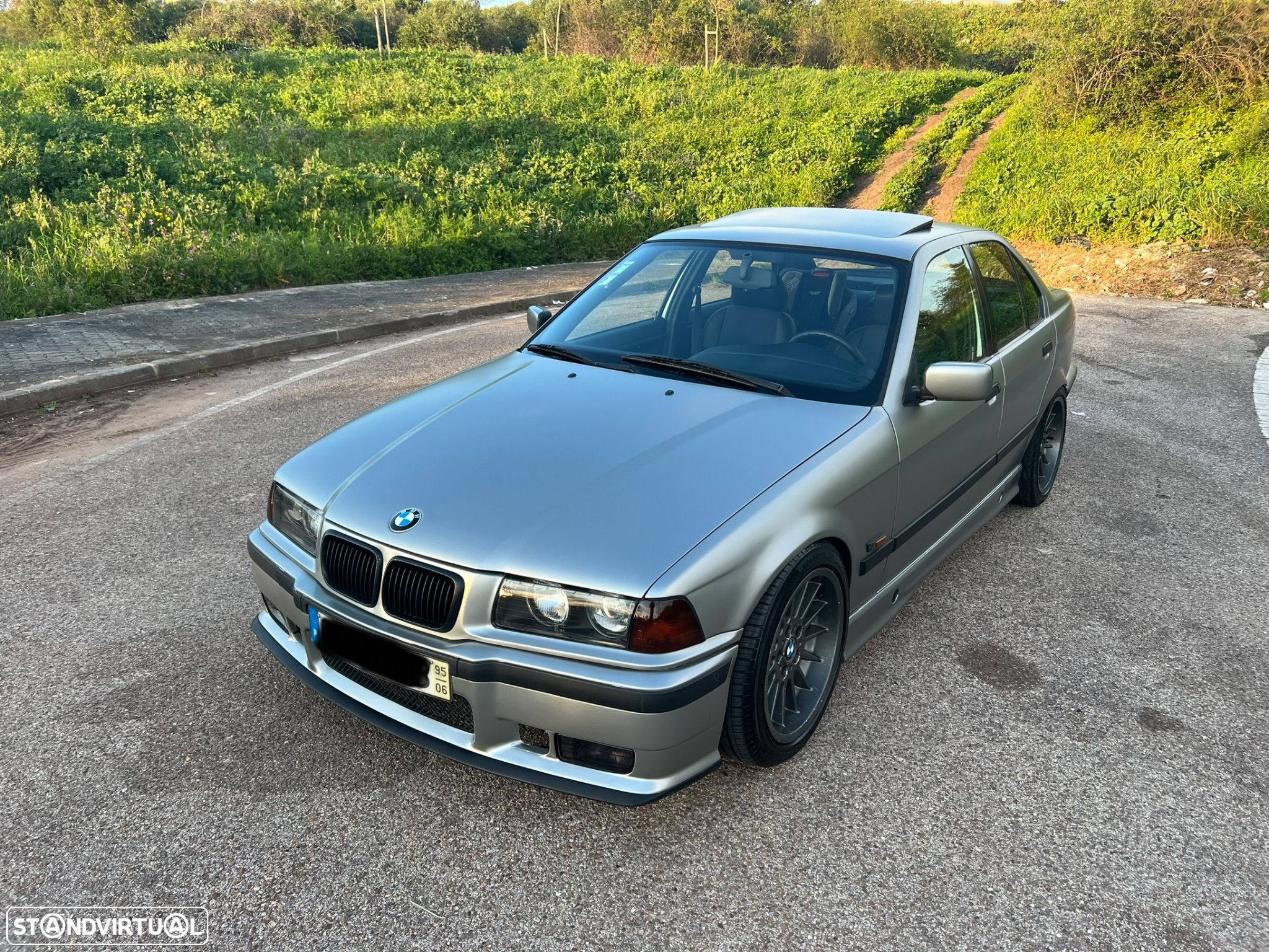 BMW 328 i Touring Sport - 1