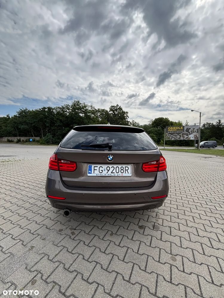 BMW Seria 3 316d - 12