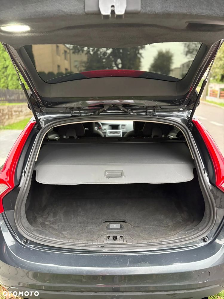 Volvo V60 T3 - 16