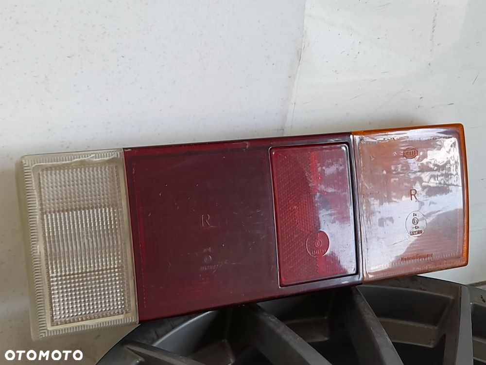 Lampa prawy tył Volkswagen Scirocco MK1 Hella 531945096 - 2