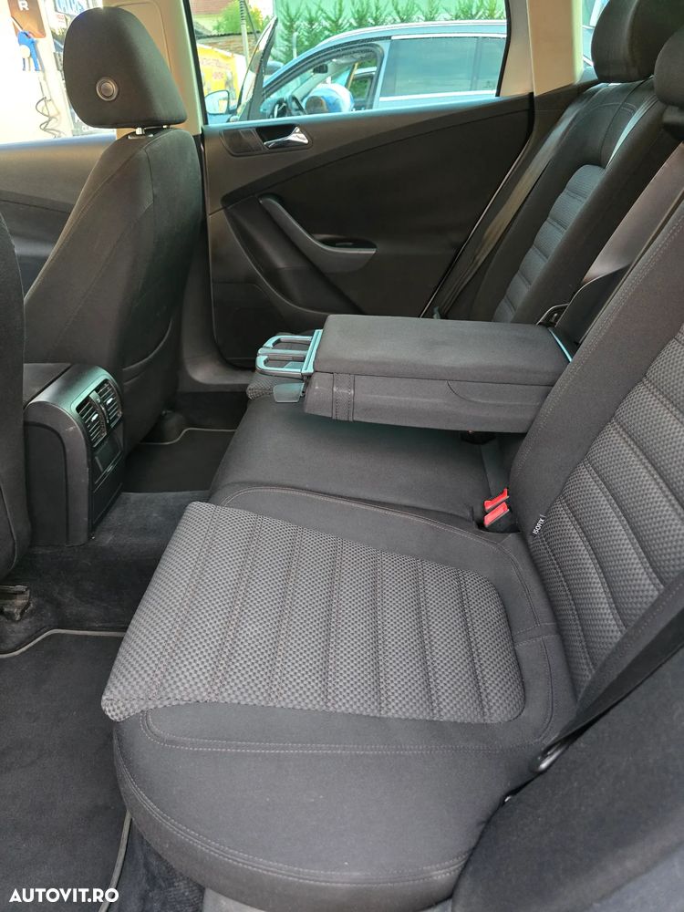Volkswagen Passat - 9