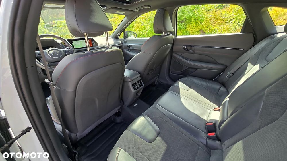 Hyundai Sonata - 4