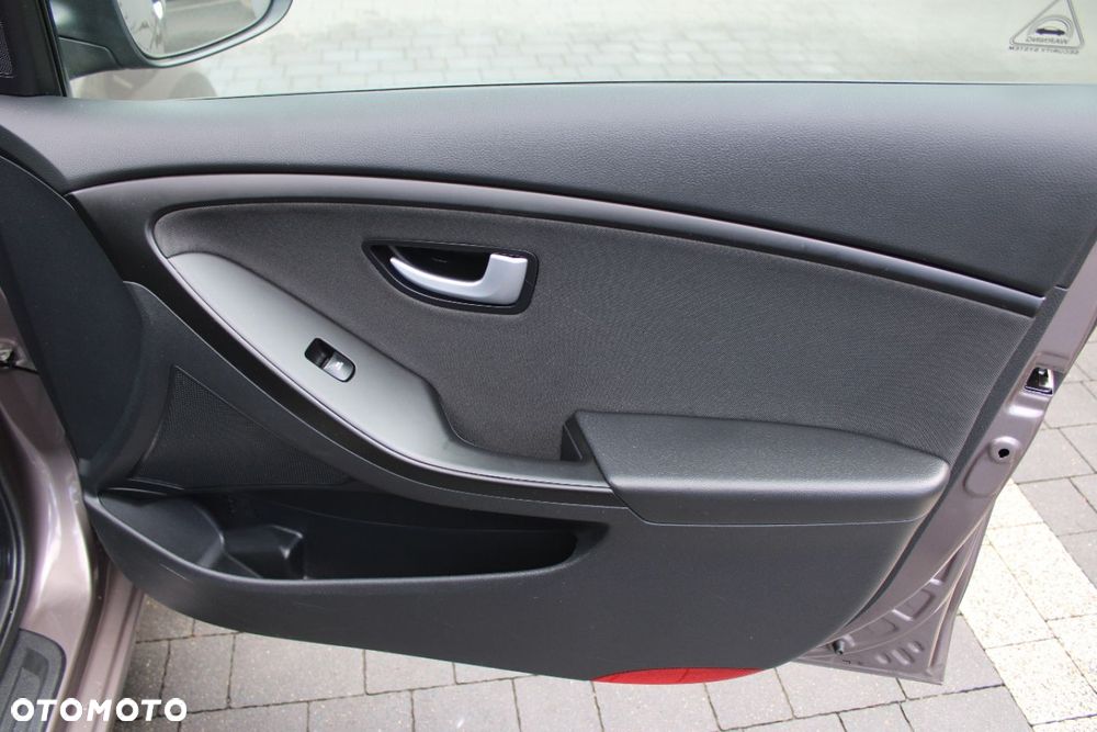 Hyundai i30 - 26