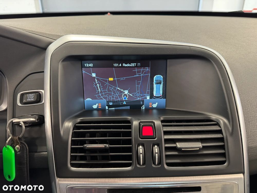 Volvo XC 60 D4 Drive-E Ocean Race - 19