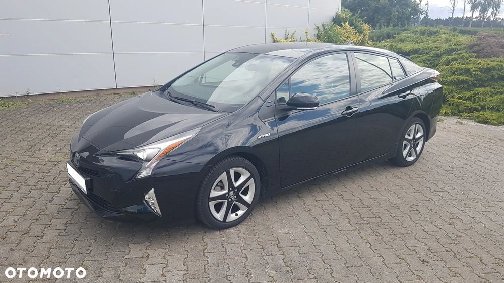 Toyota Prius Hybrid Executive - 33