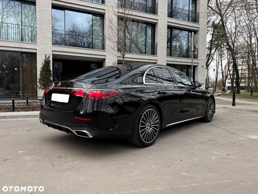 Mercedes-Benz Klasa E 220 d 4-Matic AMG - 35