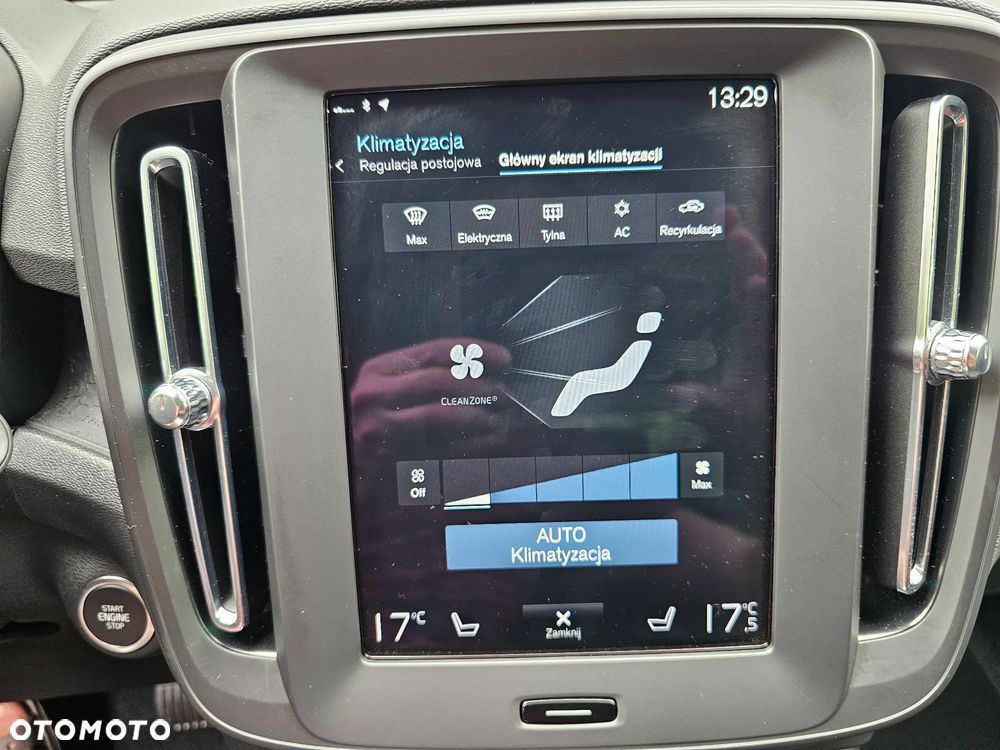 Volvo XC 40 T3 Momentum - 21