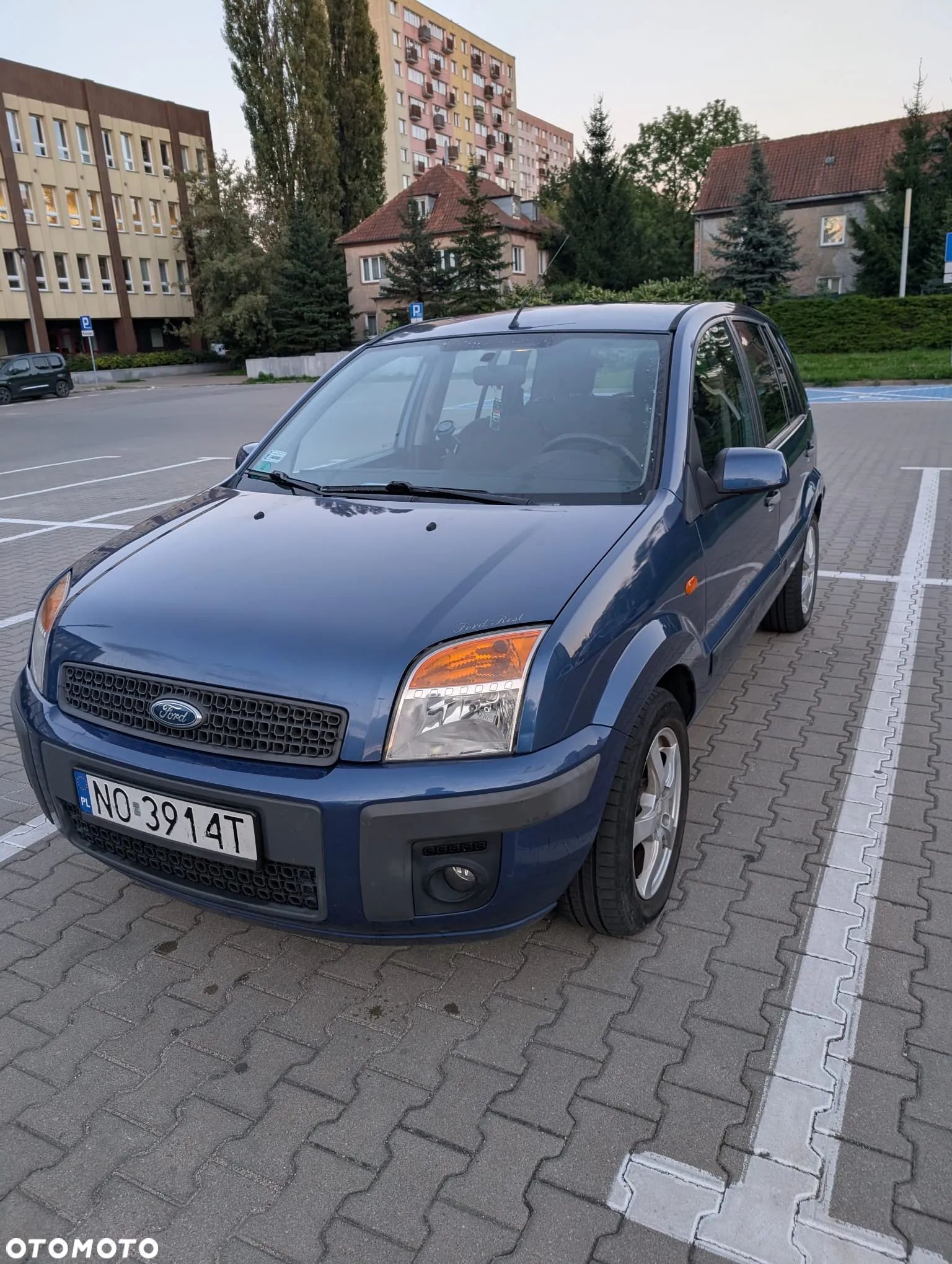 Ford Fusion - 1