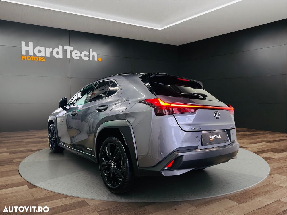 Lexus UX 250h FWD Executive - 5