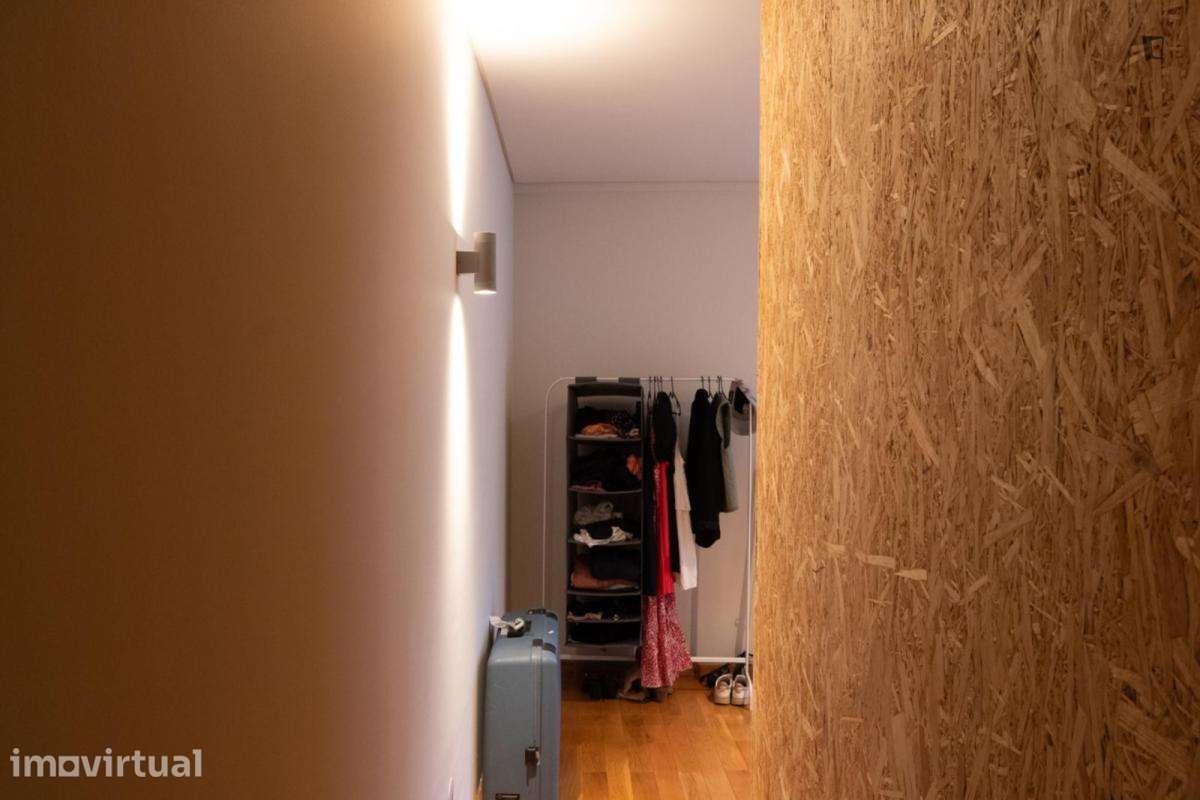 Quarto - localizado em Cedofeita Porto - Grande imagem: 3/14