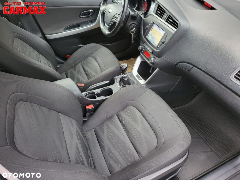 Kia Ceed 1.4 CVVT ISG Dream Team Edition - 34