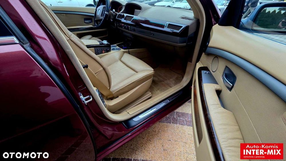 BMW Seria 7 - 36