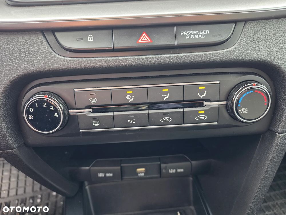 Kia Ceed - 15