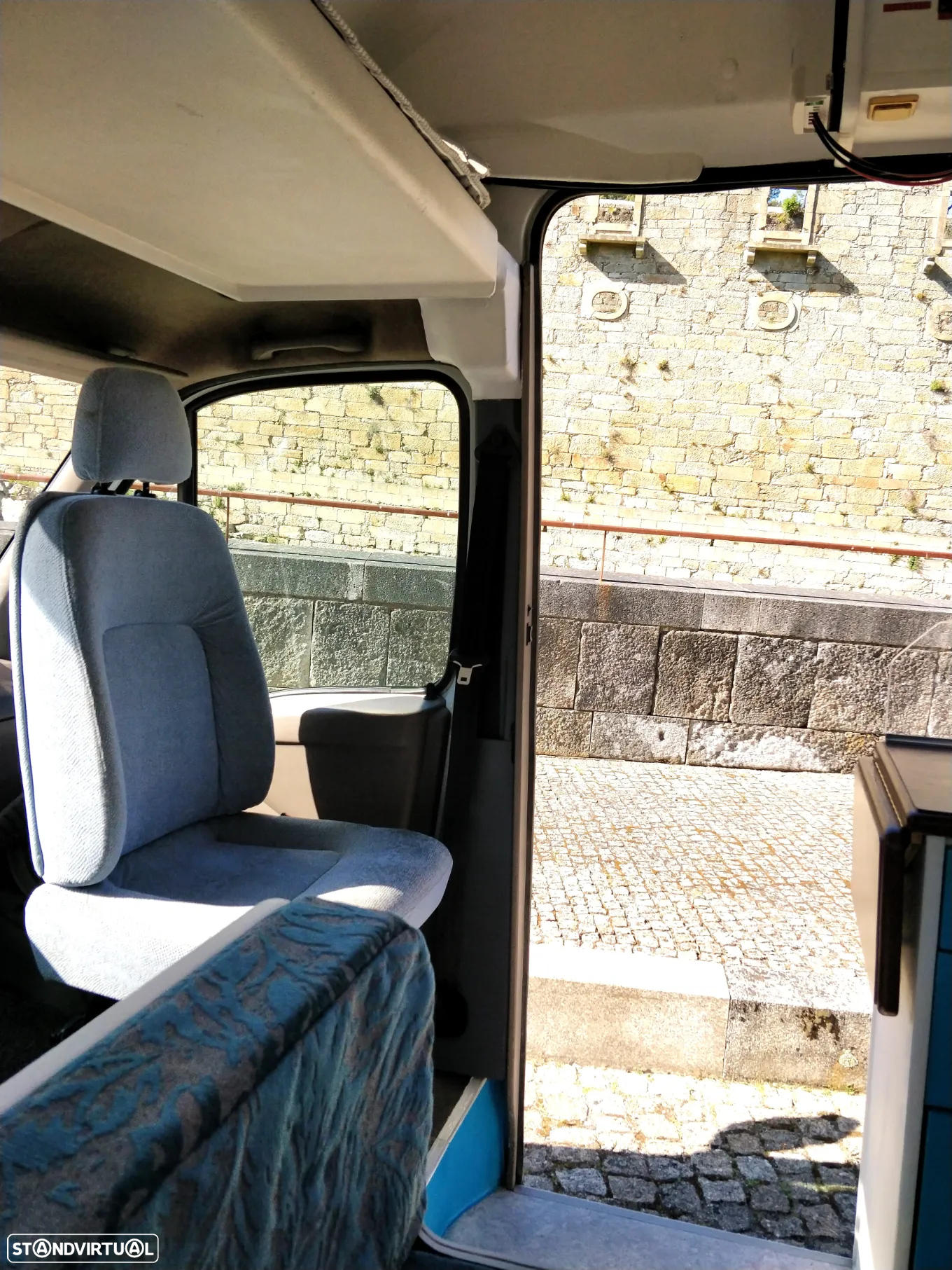 Renault Master 2.5 80cv - 6 Lugares Full Equipped 100% OffGrid - 18
