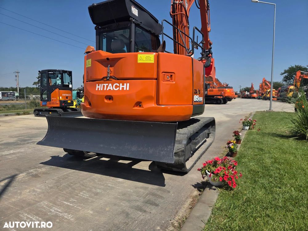 Hitachi ZX85-6, 2022, 2.787h, CUPLA RAPIDA HIDRAULICA+3 cupe NOI, adanc sapare 5m, latime 2,3m, senile cauciuc 80% ok doar 444h deplasare, inst picon pe brate, aer cond, camera spate, scaun incalzit, LAMA NIVELARE, Masa 8,5t, leasing, PROMOTIE 62.900Eur+Tva - 6
