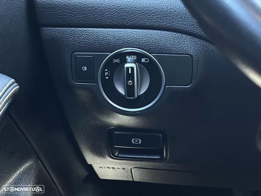 Mercedes-Benz CLA 200 d Shooting Brake AMG Line Aut. - 25