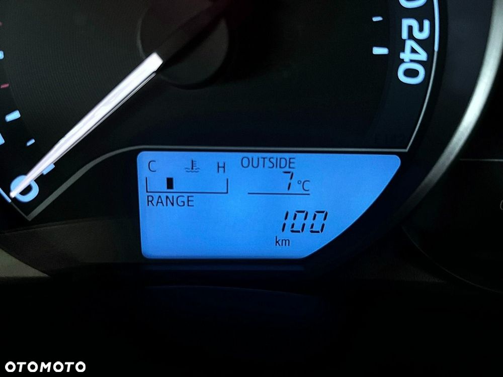 Toyota Auris - 22